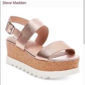 Steve Madden- Krista Rose Gold leather platform sandal.   Size 9